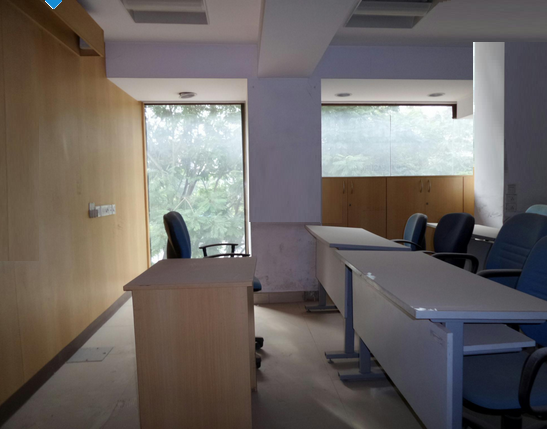 Commercial Office Space for Rent in Semi furnished office near Viviana Mall, , Thane-West, Mumbai